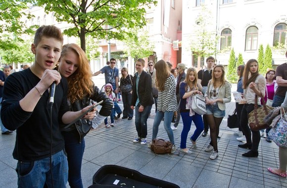 Gatvės muzikos diena sukūrė šventinę atmosferą.