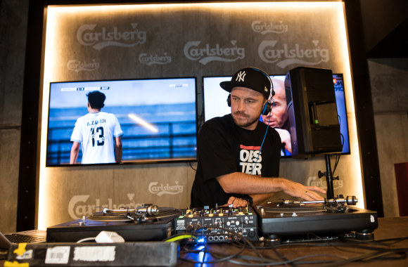 Vakarėlis su DJ Mamania