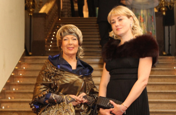 Laimutė Ona Užkuraitienė (kairėje)