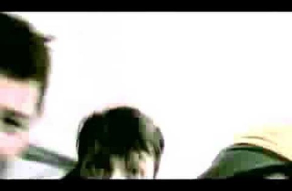 VIDEO kadras: „Gogol Bordello“ hitas „Start Wearing Purple“