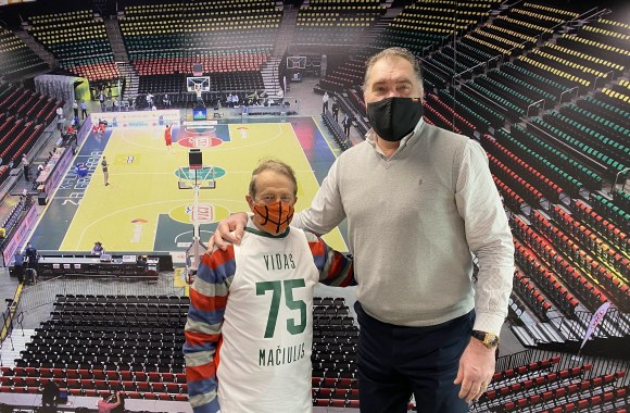 Vidas Mačiulis ir Arvydas Sabonis / Krepšinionamai.lt nuotr.