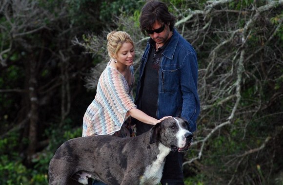 Shakira ir Antonio de la Rua su augintiniu