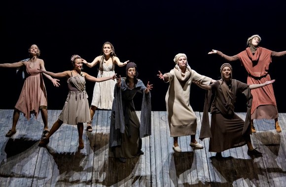 „Devynbėdžiai“