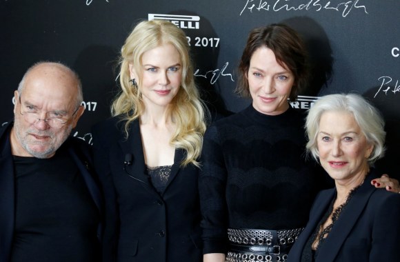 Fotografas Peteris Lindberghas, aktorės Nicole Kidman, Uma Thurman ir Helen Mirren „Pirelli“ kalendoriaus pristatyme Paryžiuje