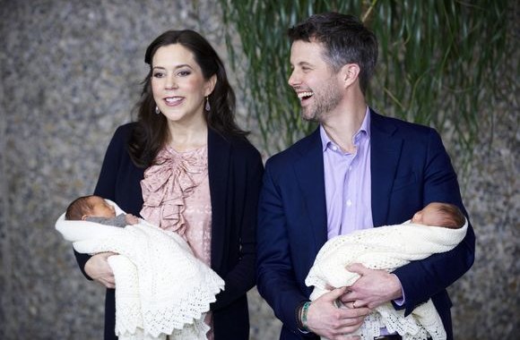 Gimę dvynukai tapo visos Danijos džiaugsmu