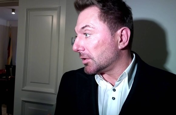 VIDEO kadras: Mariaus Gelažniko komentaras Vilniaus apygardos teisme