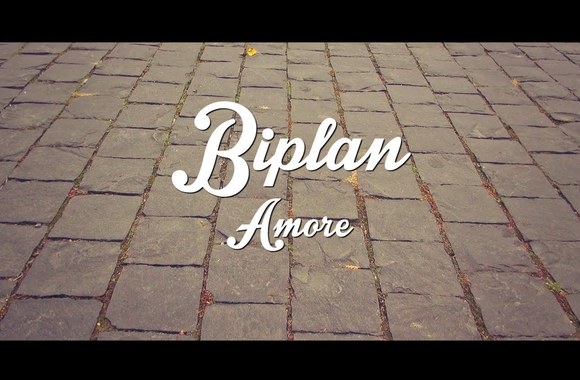 VIDEO kadras: Biplan | Amore (rusiškai): 