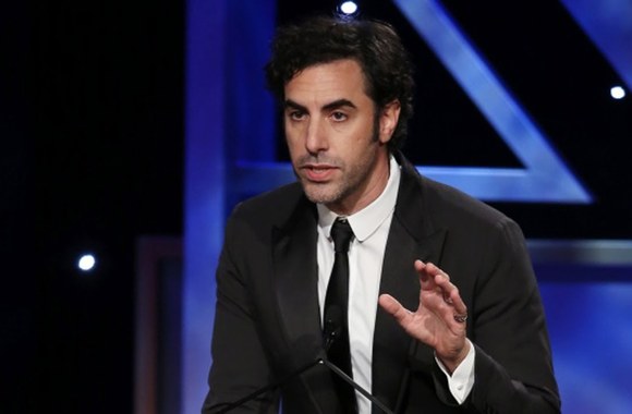 VIDEO kadras: Sacha Barono Coheno pokštas BAFTA apdovanjimuose