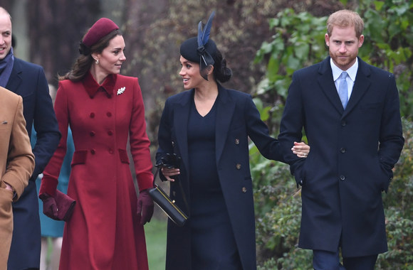 Britų karališkoji šeima lankėsi kalėdinėse mišiose / „Scanpix“ nuotr.