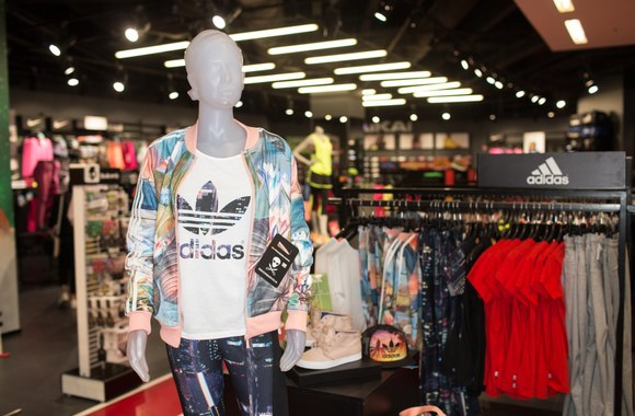 Stilingų drabužių ir aksesuarų žymėjimas „Panoramos“  parduotuvėse