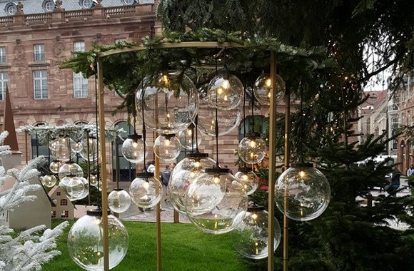 Strasbūras pasipuošė žiemos šventėms