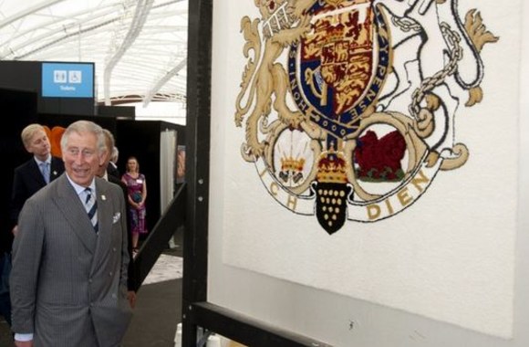 Kilimas su Didžiosios Britanijos karališkuoju herbu