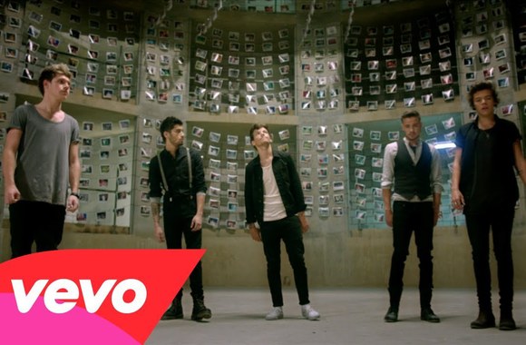 VIDEO kadras: Grupės „One Direction“ dainos „Story of My Life“ vaizdo klipas