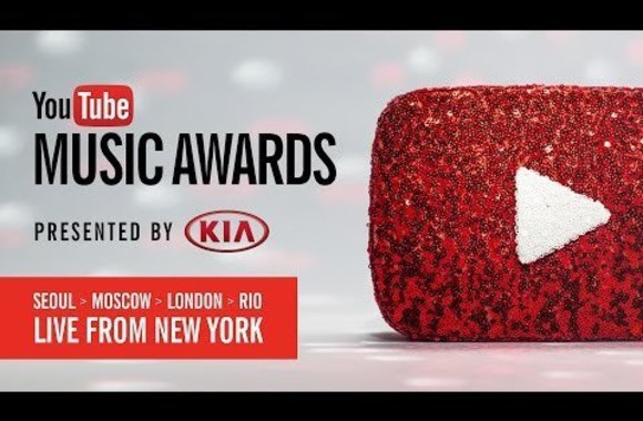 VIDEO kadras: Apdovanojimų transliacija