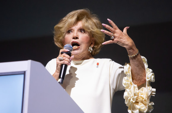 „Litexpo“ parodų rūmuose vyko konferencija „Moters vizija“, kurioje dalyvavo Holivudo aktorė Ruta Lee 