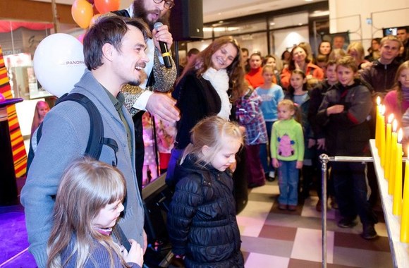 Leonardas Pobedonoscevas su dukra Emilija (kairėje)