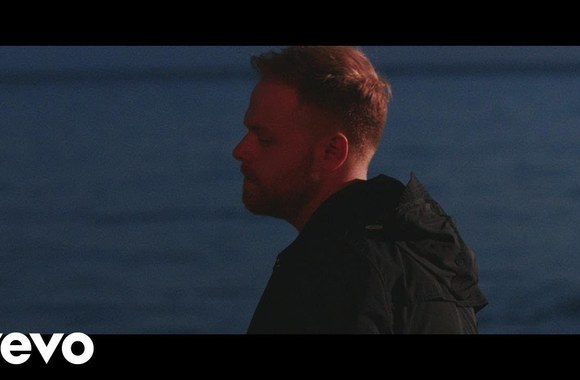 tom-walker-leave-a-light-on-official-video