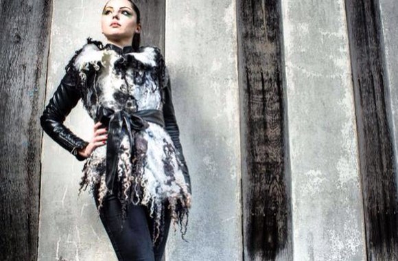 Nadeždos Smoriginienės rankų darbo kūriniai iš vilnos