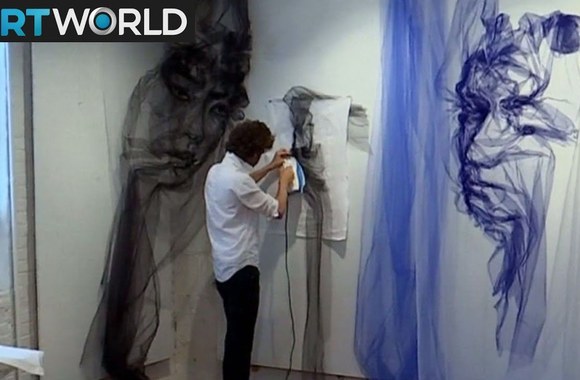 painting-fabric-with-tulle-and-thread