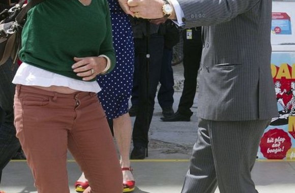 Princas Charlesas šoka Lisa Shannon