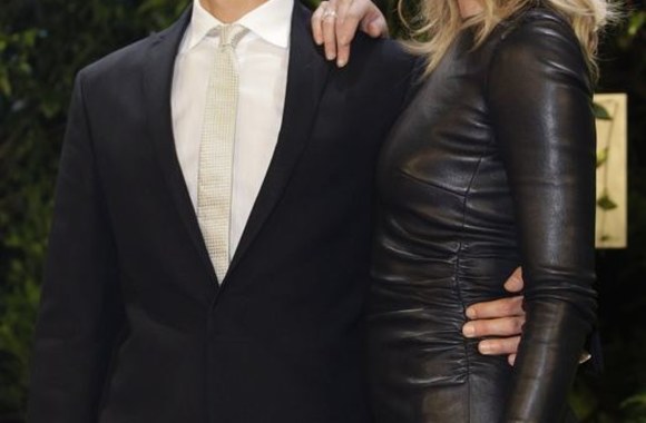 Aktorė Charlize Theron su juostos režisieriumi Rupertu Sandersu