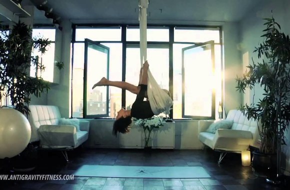 antigravity-aerial-yoga-home-practice