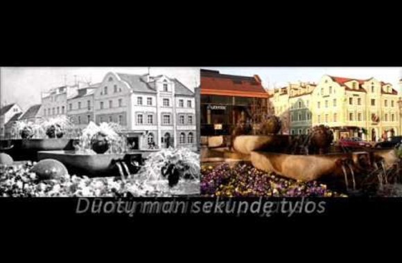 edgaras-lubys-melynam-mieste-prie-juros