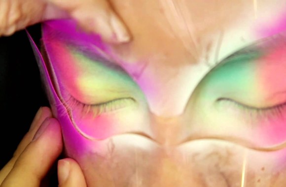 VIDEO kadras: Heloviniškas „Fantazy“ stiliaus makiažas