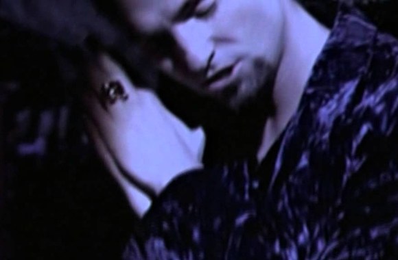 VIDEO kadras: „Wet wet wet“ daina 