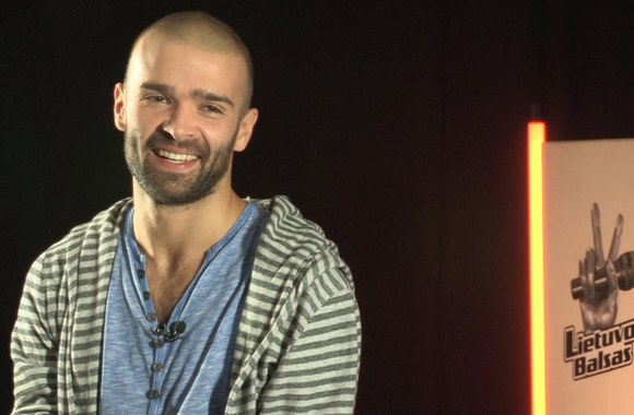 VIDEO kadras: Žymūs VYRAI apie MOTERIS - Šarūnas Kirdeikis 