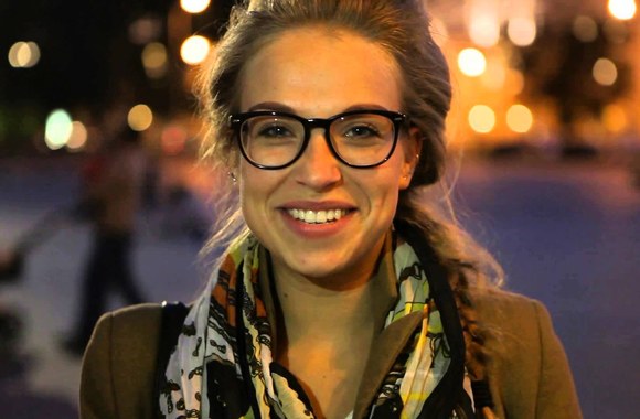 VIDEO kadras: Tu esi gražus ir nuostabus žmogus! Niekada neliūdėk!