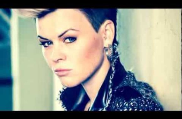 VIDEO kadras: Giedrės Vokietytės singlas \"Karma Is A Bich\"