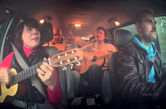 VIDEO kadras: Grupė „4Fun“ ir jų vieno dublio, kelioninins vaizdo klipas