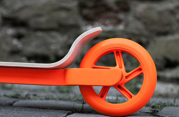 Igno Survilos darbas – paspirtukas „PIGEON”