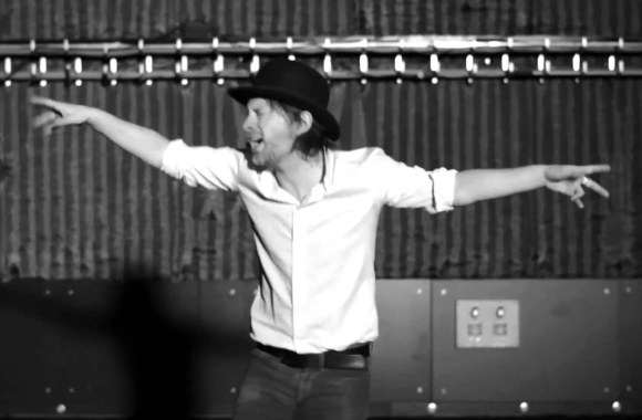 VIDEO kadras: „Radiohead“ – „Lotus Flower“
