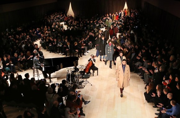 highlights-from-the-burberry-january-2016-menswear-show