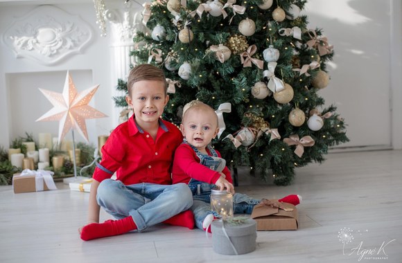 Deividas Bastys su žmona ir vaikais įsiamžino fotosesijoje/ Agnė K. Photography nuotr.