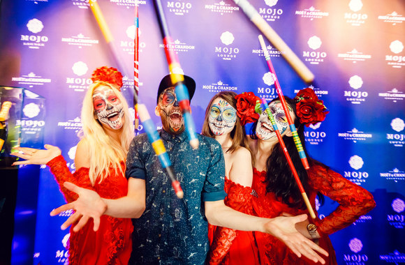 Akimirkos "Mojo Lounge" klube