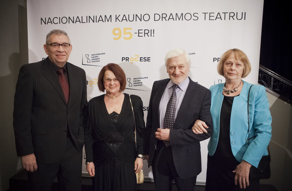 Viktoras Valašinas, Jonas Vaitkus su žmona, Nijolė Lepeškaitė 