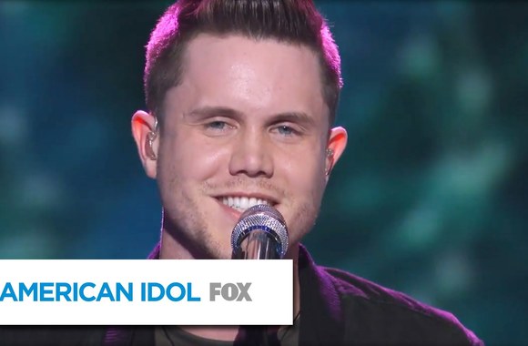 american-idol-nugaletojas-trentas-harmonas-atlieka-sios-hita-chandelier