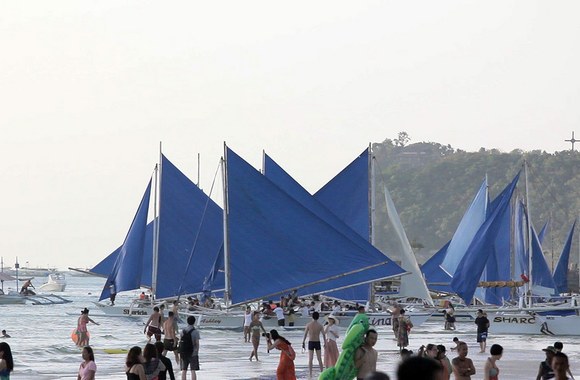 Laidos „Bus visko“ filmavimas Filipinuose