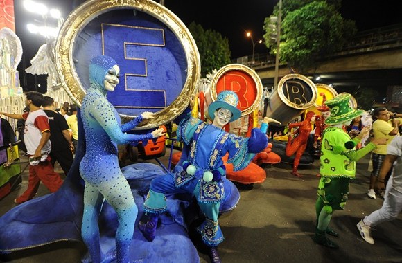 Rio de Žaneirio karnavalo akimirka