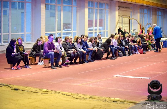 Odinių kuprinių kolekcijos „Sporto mandalos“ pristatymo akimirka