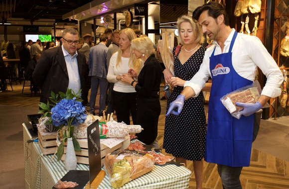 Prestižinio Italijos ūkio atstovai savo produkciją pristatė vilniečiams