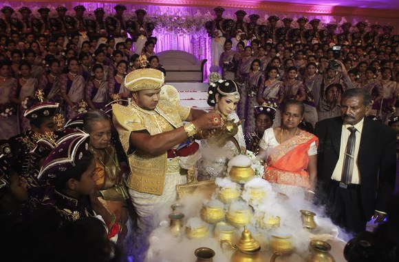 Nisansalos ir Nalino vestuvėse dalyvavo 126 pamergės