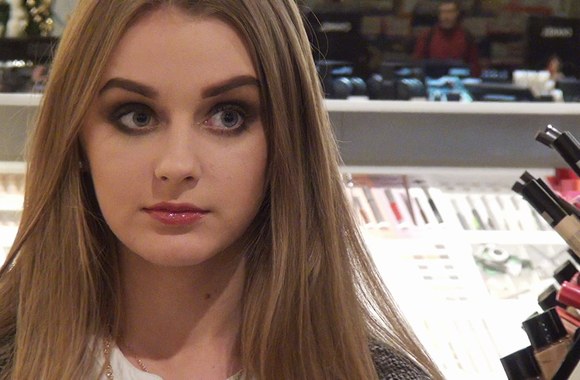 Dūminis akių makiažas