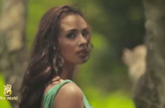 VIDEO kadras: Filipinų atstovės Megan Young prisistatymo filmukas