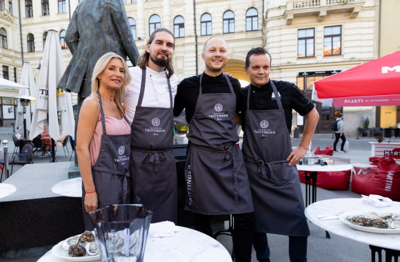 Austrių gliaudymo čempionato akimirka / Gretos Skaraitienės nuotr. 