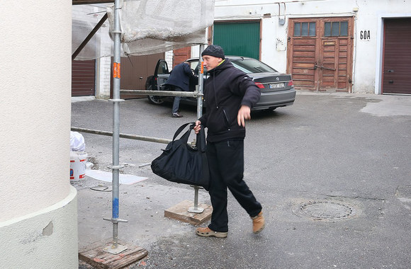 Gintaras Petrikas prie savo namų Kaune