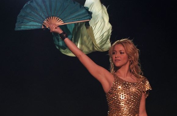 Energingo ir uždegančio Shakiros koncerto akimirka